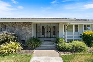 8 W Robinhood Dr, Stockton, CA 95207 - Photo 4