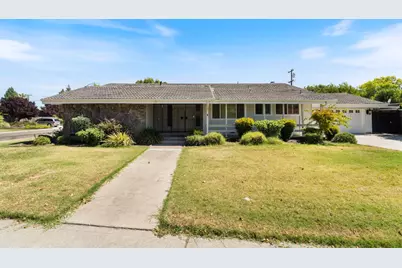 8 W Robinhood Drive, Stockton, CA 95207 - Photo 2