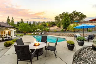 10930 Sunrise Ridge Cir, Auburn, CA 95603 - Photo 2