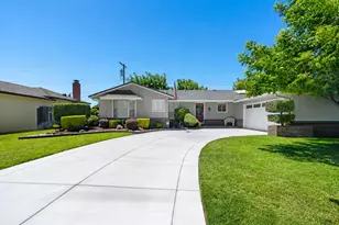 1021 Lakewood Dr, Lodi, CA 95240 - Photo 1