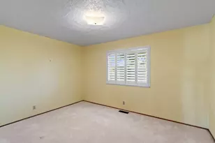 1021 Lakewood Dr, Lodi, CA 95240 - Photo 20