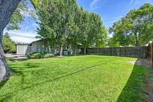1701 Daphne Ave, Sacramento, CA 95815 - Photo 34