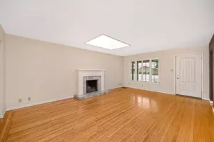 1701 Daphne Ave, Sacramento, CA 95815 - Photo 8