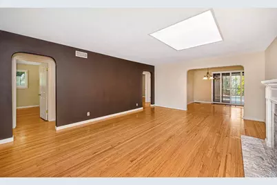 1701 Daphne Avenue, Sacramento, CA 95815 - Photo 6