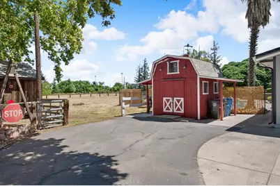 1941 Wawona Street, Manteca, CA 95337 - Photo 6