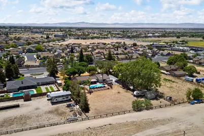 1941 Wawona Street, Manteca, CA 95337 - Photo 64
