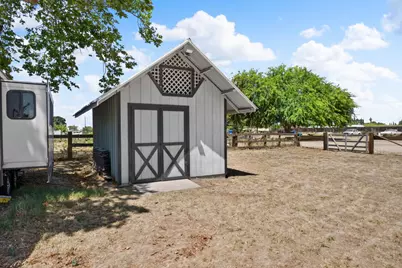 1941 Wawona Street, Manteca, CA 95337 - Photo 10