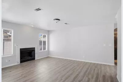 7300 Saltgrass Way, Elk Grove, CA 95758 - Photo 18