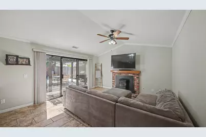 1072 W Eleanor Lane, Manteca, CA 95337 - Photo 16
