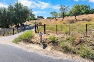 10517 Olive Rd, Oakdale, CA 95361 - Photo 2
