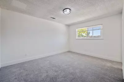 587 Sunset Street, Kingsburg, CA 93631 - Photo 28