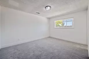 587 Sunset St, Kingsburg, CA 93631 - Photo 28