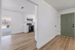 587 Sunset St, Kingsburg, CA 93631 - Photo 4