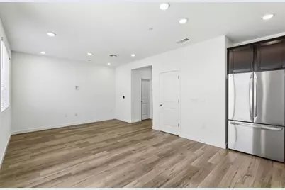 1288 Leonhardt Loop, Lincoln, CA 95648 - Photo 4