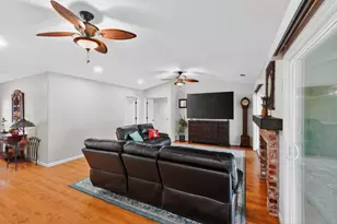 21286 E Meza Ln, Linden, CA 95236 - Photo 16