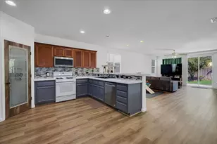 1565 Buckskin Way, Olivehurst, CA 95961 - Photo 14