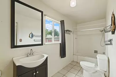 4614 E Armstrong Road, Lodi, CA 95240 - Photo 76