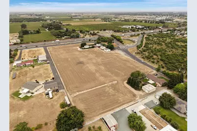 4614 E Armstrong Road, Lodi, CA 95240 - Photo 90
