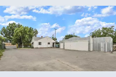 4614 E Armstrong Road, Lodi, CA 95240 - Photo 30