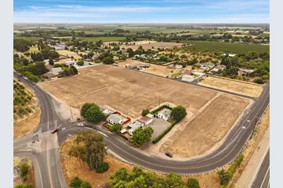 4614 E Armstrong Road, Lodi, CA 95240 - Photo 4