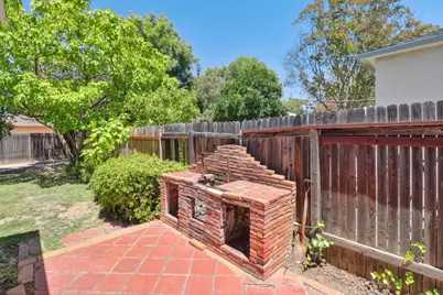 5717 8th Avenue, Sacramento, CA 95820 - Photo 36