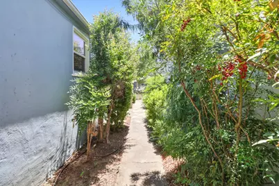 5717 8th Avenue, Sacramento, CA 95820 - Photo 46