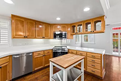 2742 Via Villaggio, Sacramento, CA 95864 - Photo 6