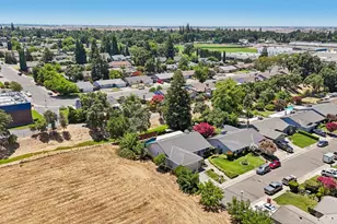 9762 Parktree Way, Elk Grove, CA 95624 - Photo 38