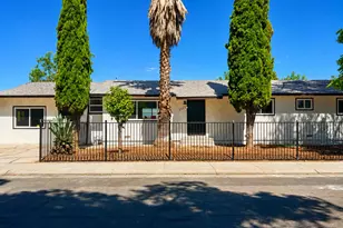 2334 S Sacramento St, Stockton, CA 95206 - Photo 1