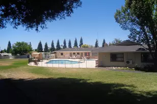 Bonanza Dr, Sacramento, CA 95842 - Photo 14