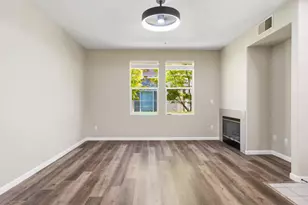 8492 Crystal Walk Cir, Elk Grove, CA 95758 - Photo 6