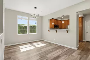 8492 Crystal Walk Cir, Elk Grove, CA 95758 - Photo 8
