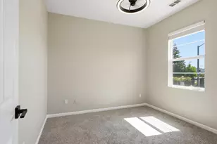8492 Crystal Walk Cir, Elk Grove, CA 95758 - Photo 28