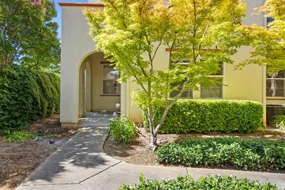 8492 Crystal Walk Circle, Elk Grove, CA 95758 - Photo 2