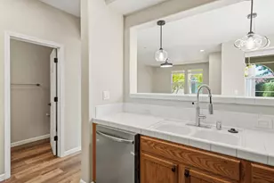 8492 Crystal Walk Cir, Elk Grove, CA 95758 - Photo 16