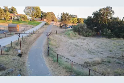 13460 Lancaster Road, Oakdale, CA 95361 - Photo 48