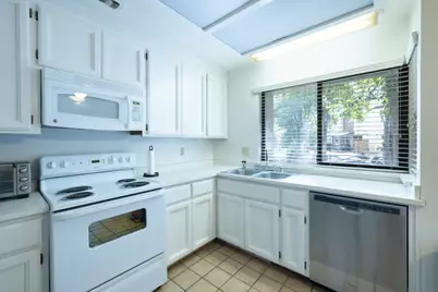 1441 W Swain Road #20, Stockton, CA 95207 - Photo 22