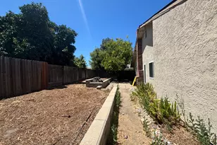 8936 Autumnwood Dr, Sacramento, CA 95826 - Photo 14