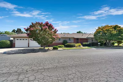 2020 W 3rd Street, Madera, CA 93637 - Photo 2