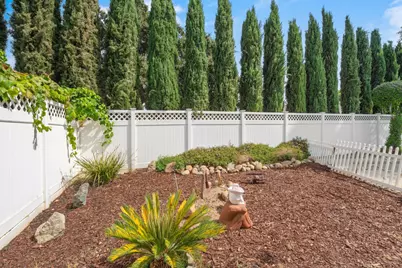 924 Alpine Avenue, Manteca, CA 95336 - Photo 30