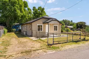 760 Sycamore Ave, Olivehurst, CA 95961 - Photo 1