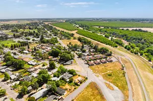 760 Sycamore Ave, Olivehurst, CA 95961 - Photo 4