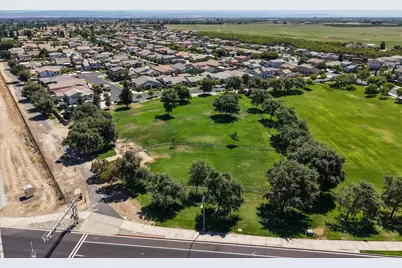 546 Criolla Court, Oakdale, CA 95361 - Photo 40