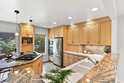 8827 Bluff Lane, Fair Oaks, CA 95628 - Photo 18