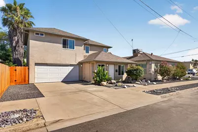 358 S 3rd Avenue, Oakdale, CA 95361 - Photo 4