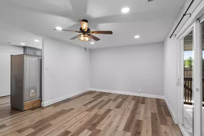 914 Valencia Drive, Los Banos, CA 93635 - Photo 6