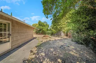 3613 Woodcrest Rd, Sacramento, CA 95821 - Photo 32