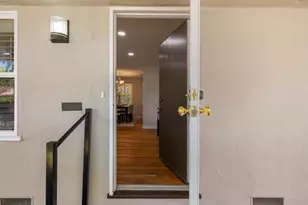 6 W McKenzie Ave, Stockton, CA 95204 - Photo 4