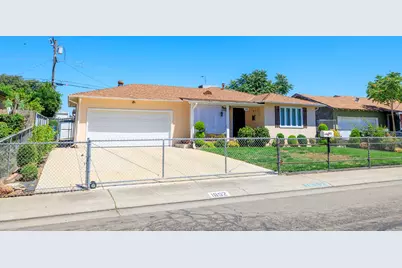 1652 E Regal Street, Stockton, CA 95205 - Photo 2