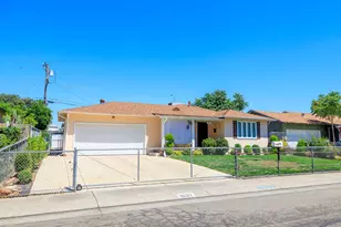 1652 E Regal St, Stockton, CA 95205 - Photo 2